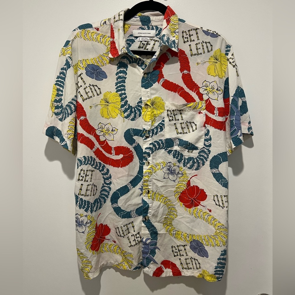 Get Lei’d tropical print Hawaiian shirt